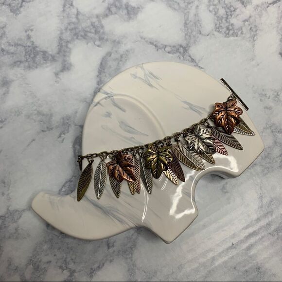 Fall/ autum leaf bracelet - Picture 1 of 4